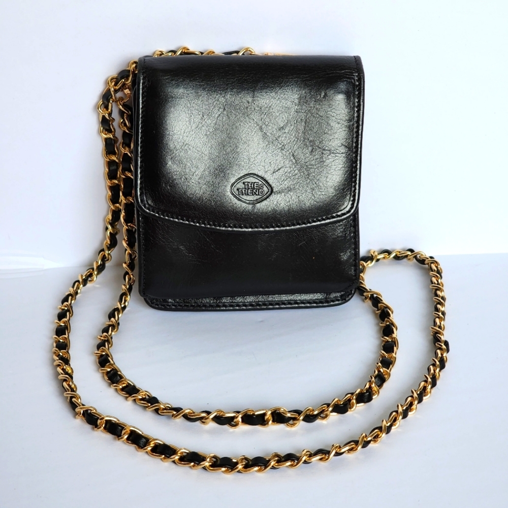 The Trend Leather Compact Wallet Chain Shoulder Bag